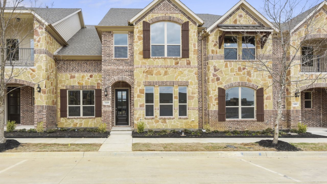 2420Belvedere_001