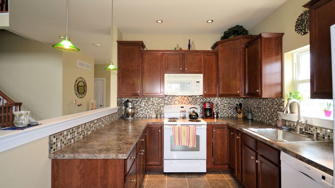 29 Woodspring Cir, Sellersville, PA, 18960 Scene 2