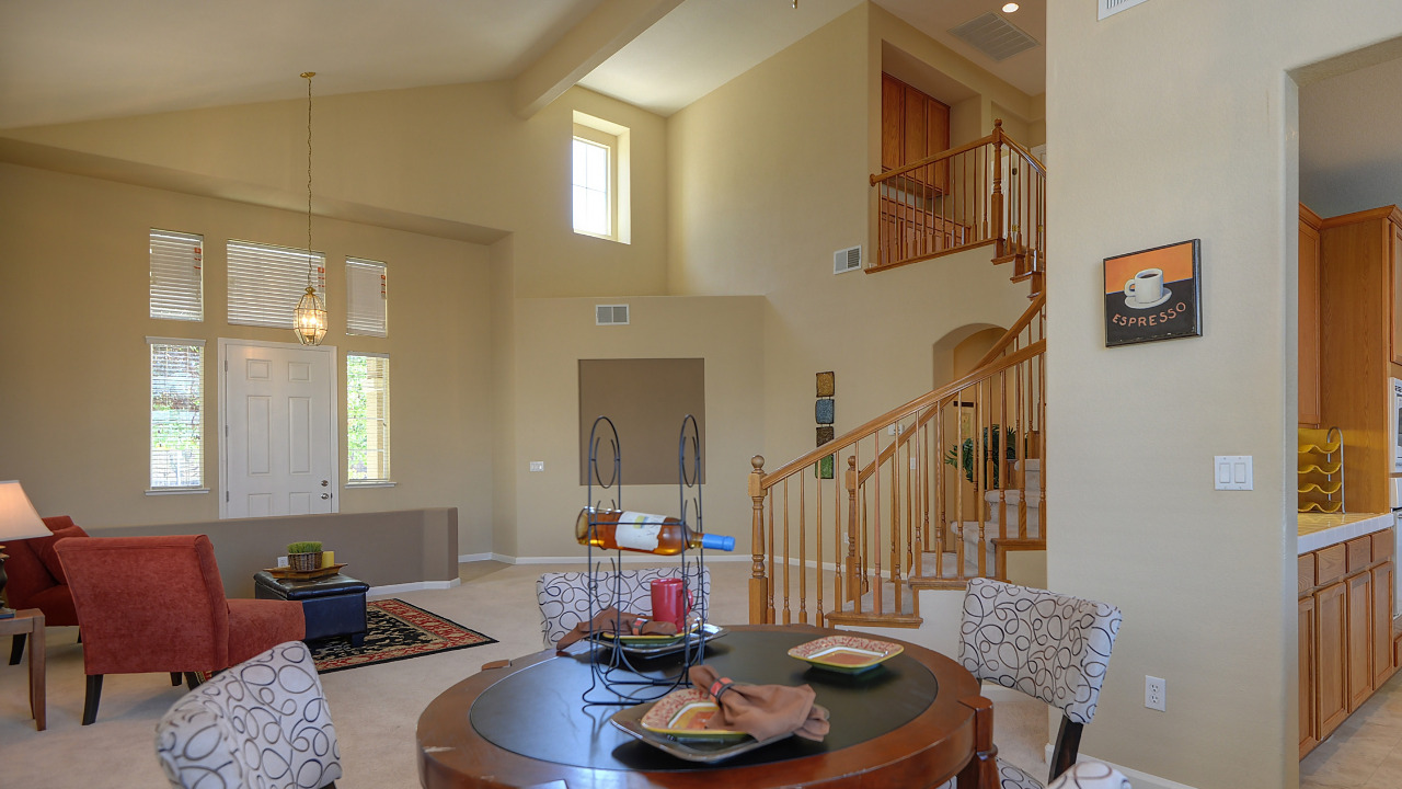 9069 Four Seasons Drive, Elk Grove, CA, 95624 Scene 2