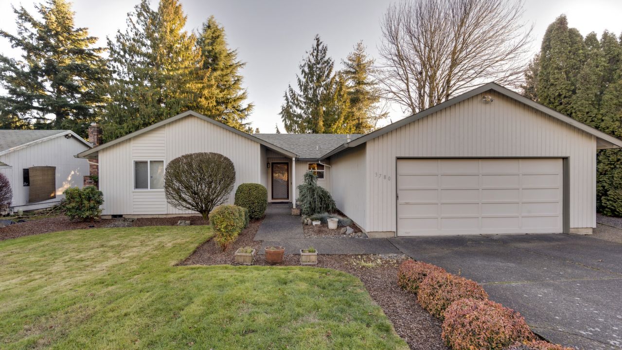 3780 SW 3rd St, Gresham, OR, 97030 Scene 1