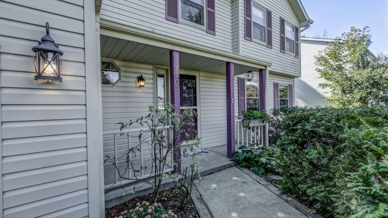 2707 Stonebridge Dr, Caledonia, WI, 53404 Scene 3