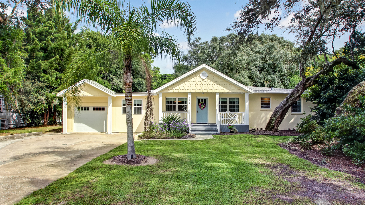 Welcome to 512 Stanley Drive!
