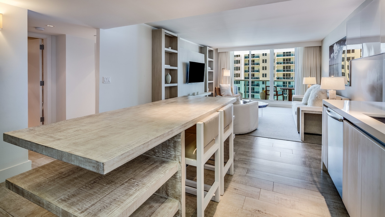 1-Hotel-#1012-04