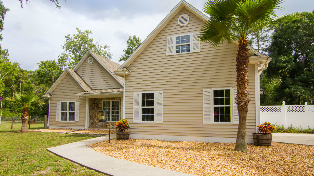 Beautifully Landscaped Front Yard