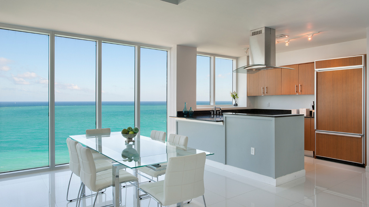 08-Dining Room Kitchen