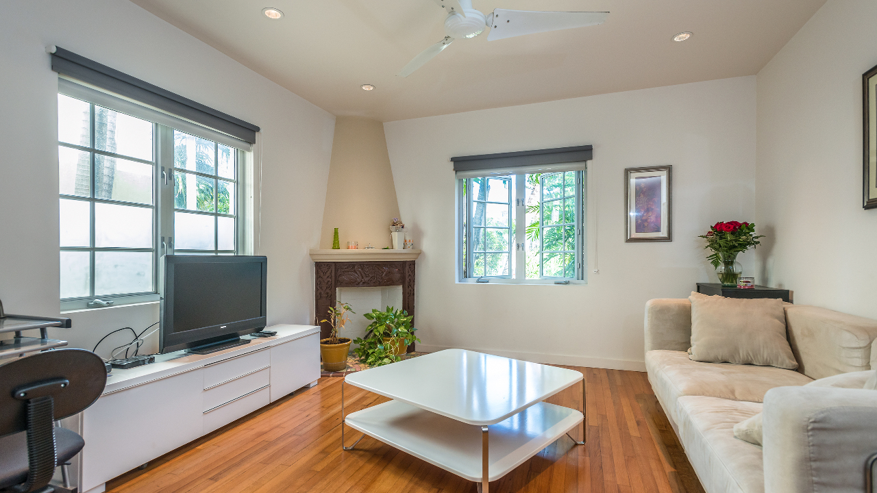 920-Euclid-Ave-#2-02