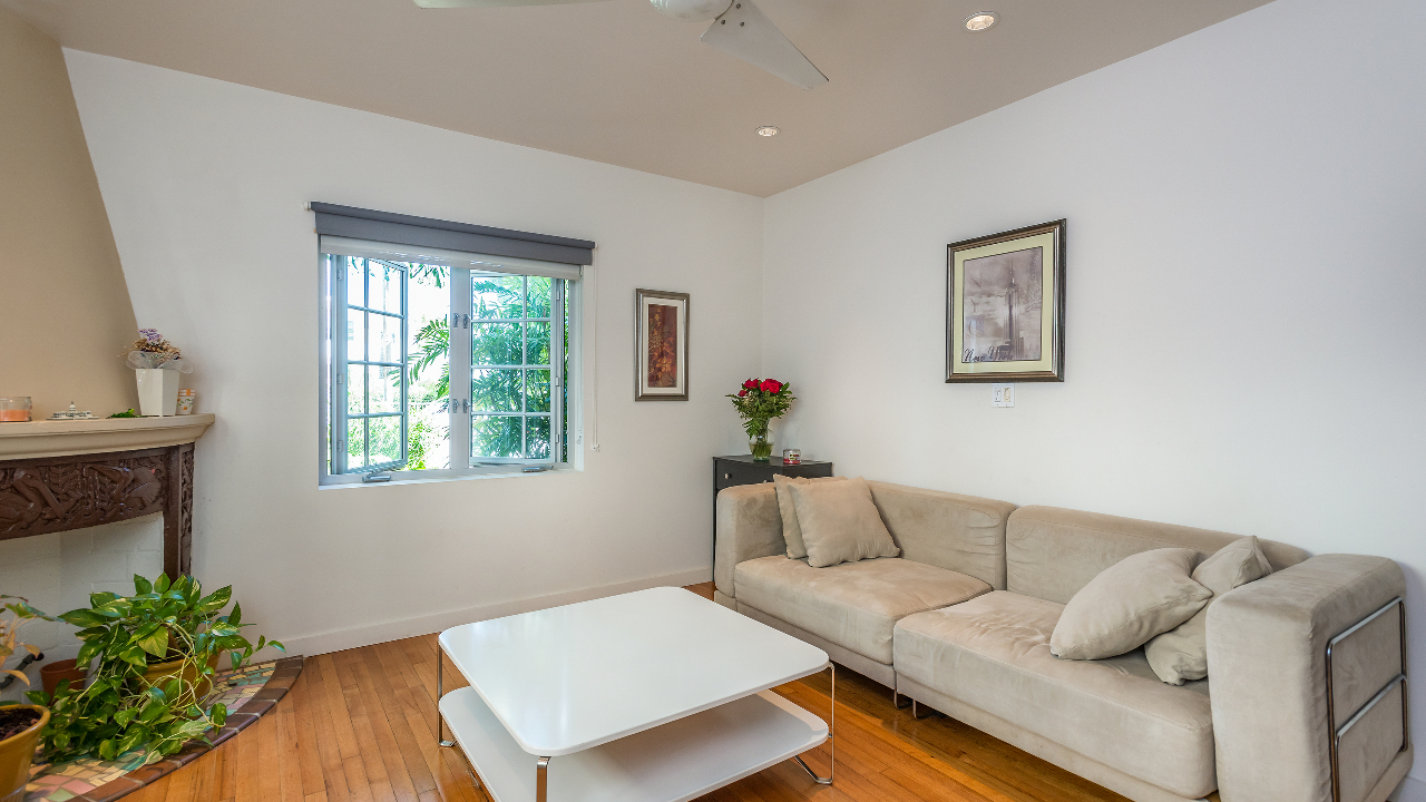 920-Euclid-Ave-#2-03