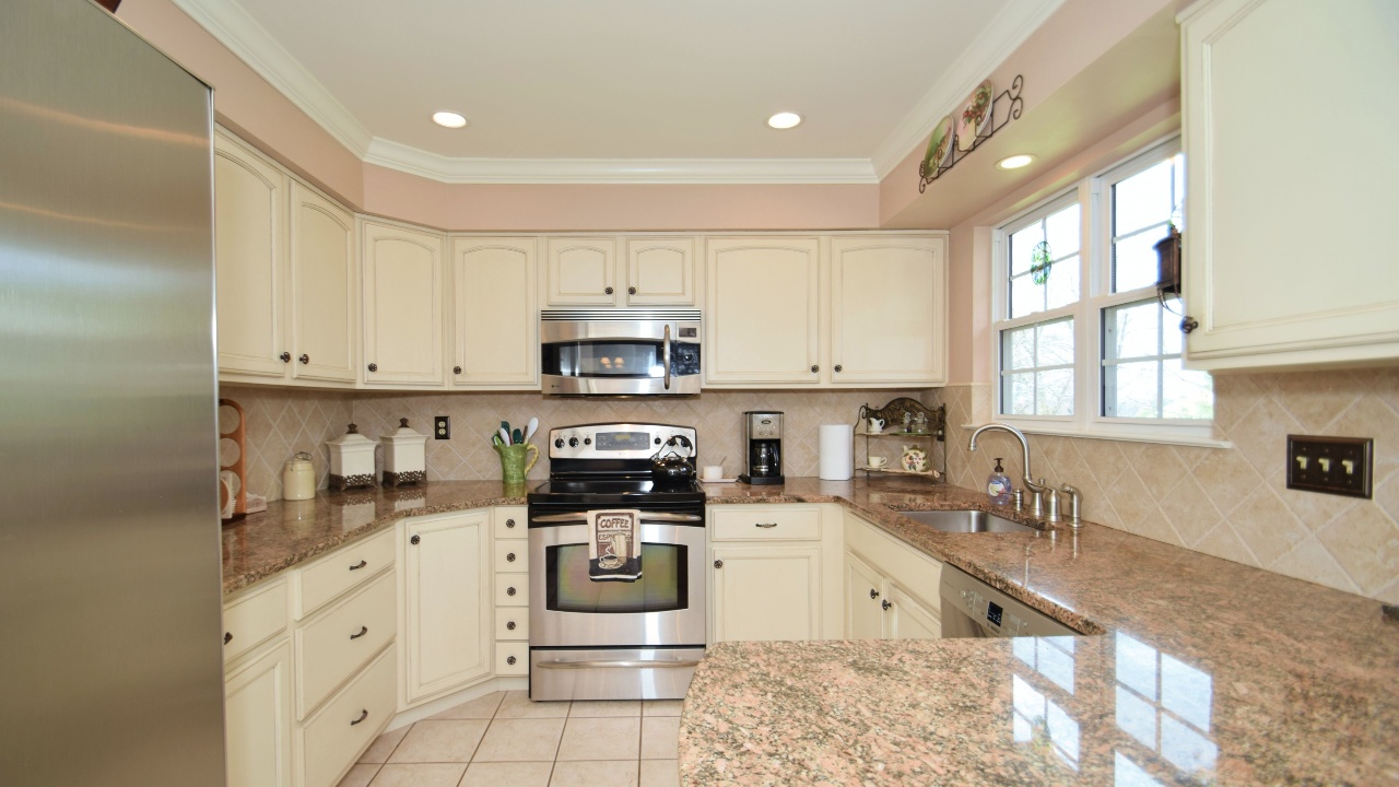 2309 Deer Path Dr, Warrington, PA, 18976 Scene 3