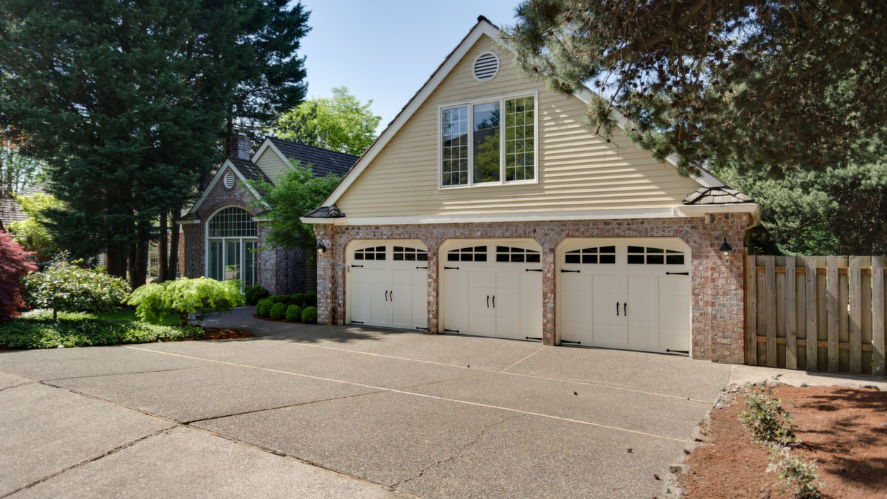 15329 Streamside Dr.,, Lake Oswego, OR, 97035 Scene 3