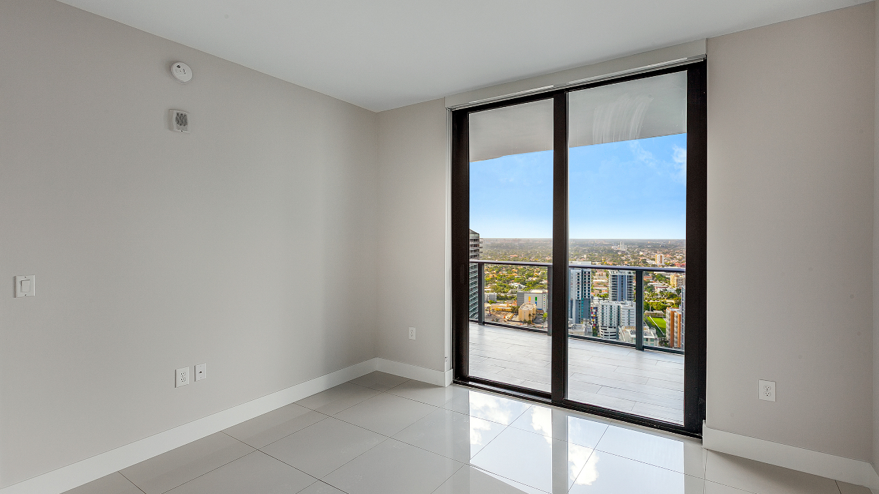 1010-Brickell-#3906-03
