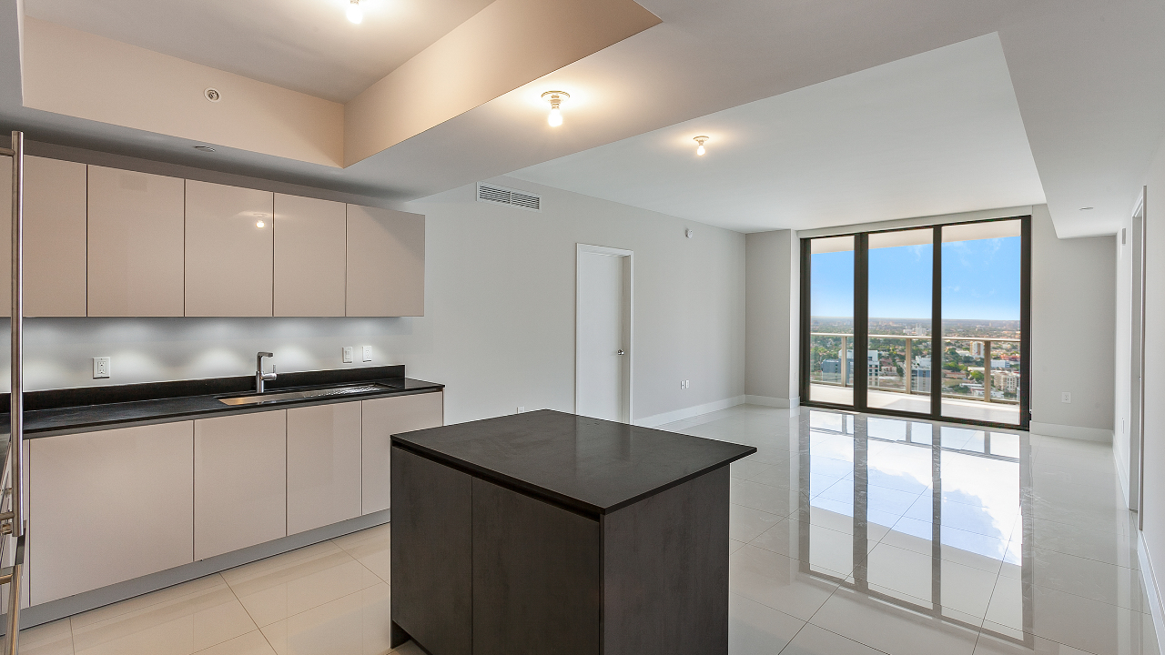 1010-Brickell-#3906-01