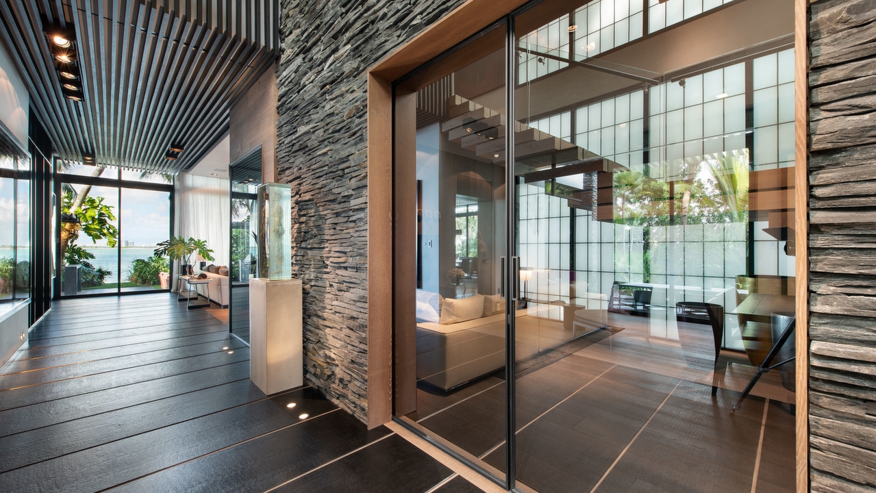 430-W-San-Marino-Dr-02