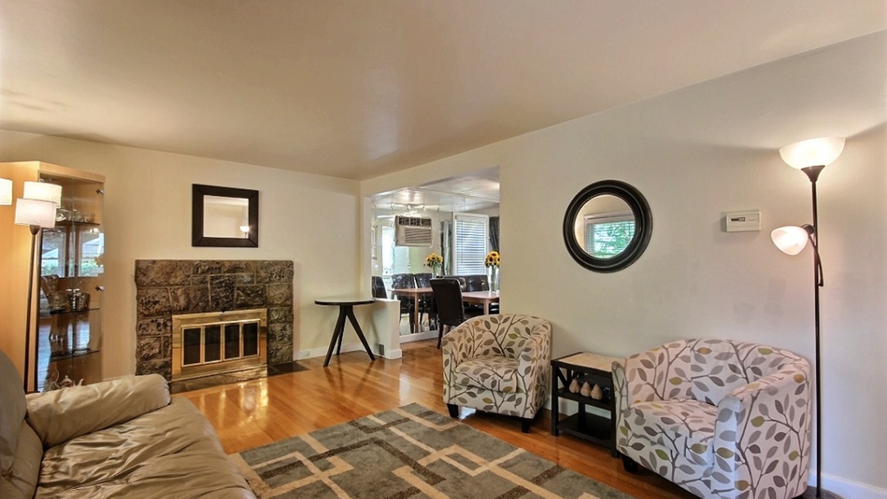 Living Room w/Fireplace