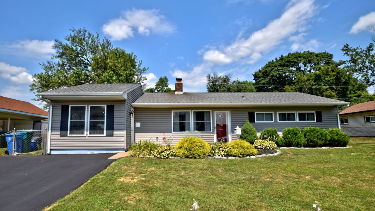 51 Mallow Ln, Levittown, PA, 19054 Scene 1