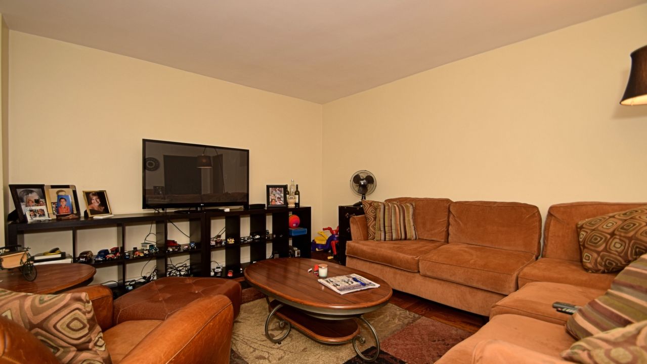 40 Old Lancaster Rd Unit #301, Merion Station, PA, 19066 Scene 3