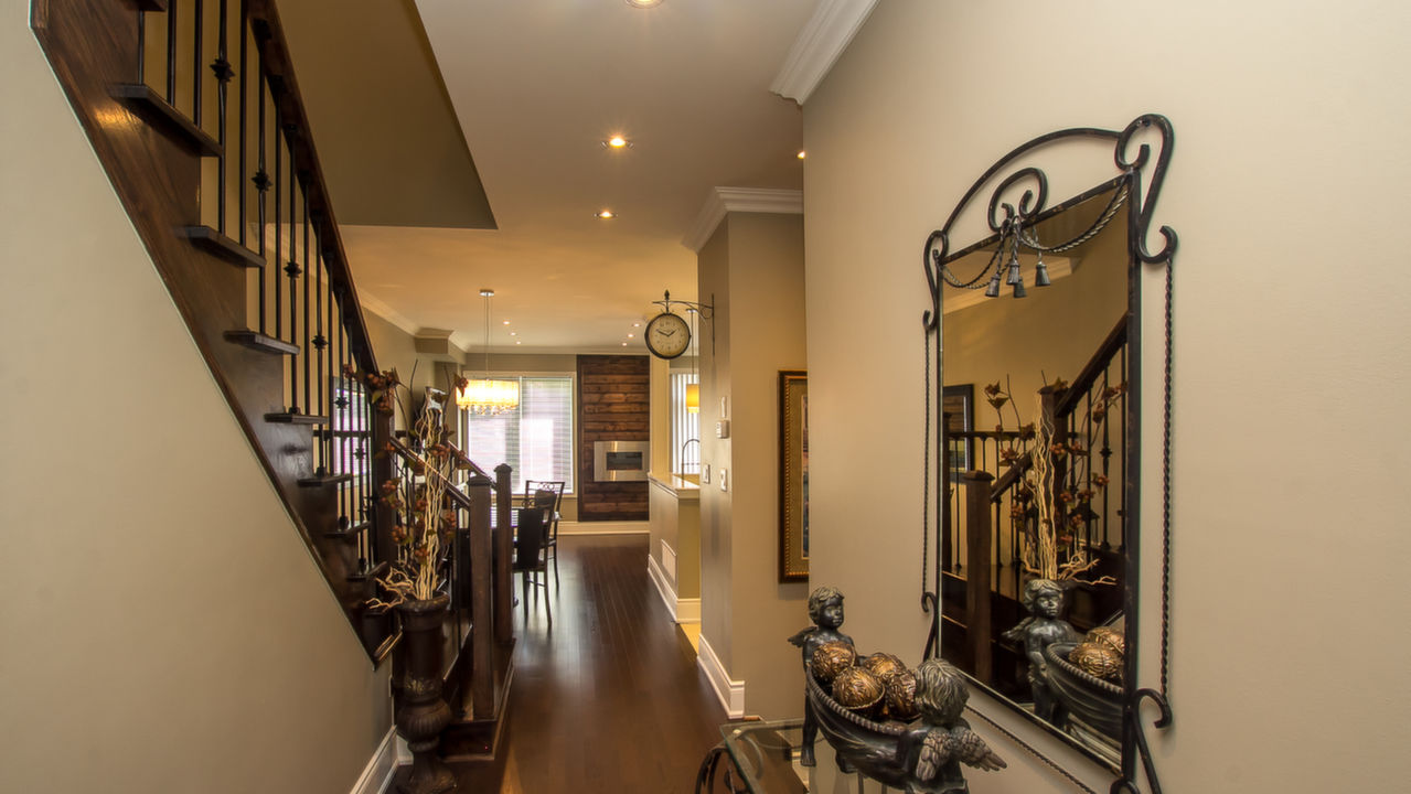 5 True Blue Cres, Bolton, ON, L7E 4K6 Scene 2