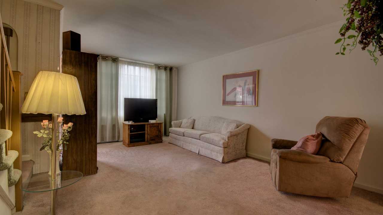 1058 Rhinelander Ave, Bronx, NY, 10461 Scene 2