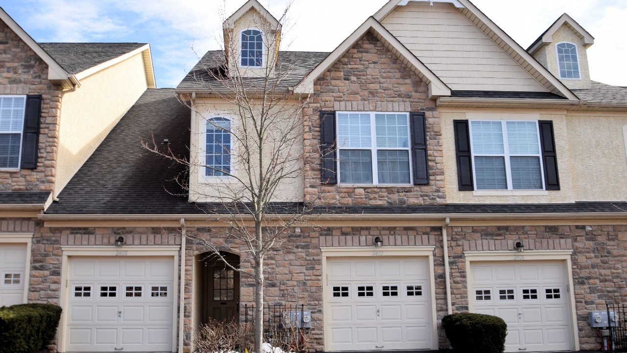 2410 Romano Ct, East Norriton, PA, 19401 Scene 1