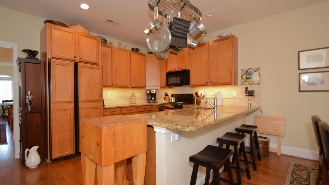 2410 Romano Ct, East Norriton, PA, 19401 Scene 4