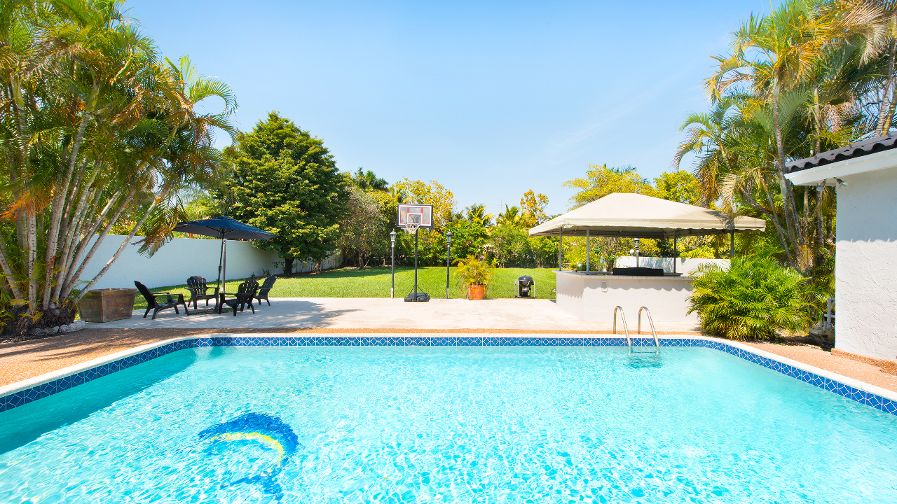 Pool & Patio 1