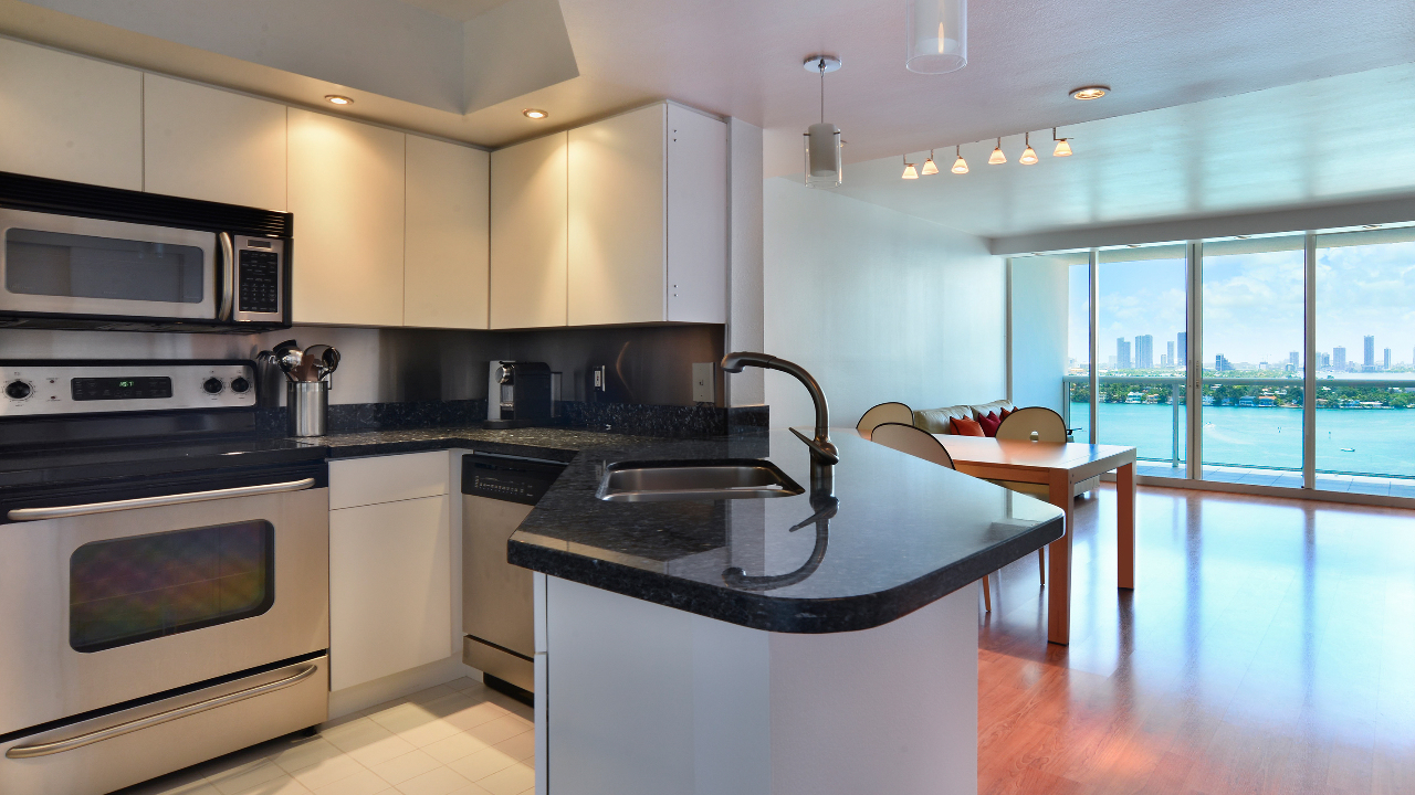 1800-Sunset-Harbour-Dr-#1910-02