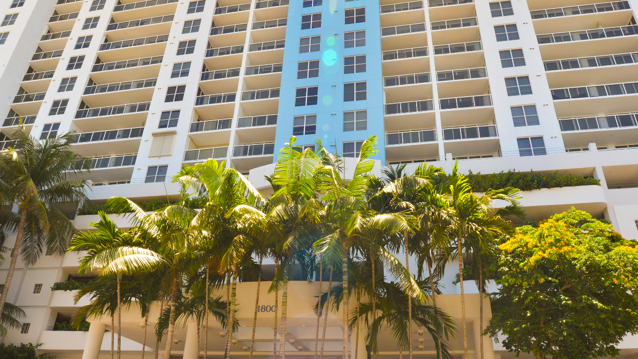 1800-Sunset-Harbour-Dr-#1910-01