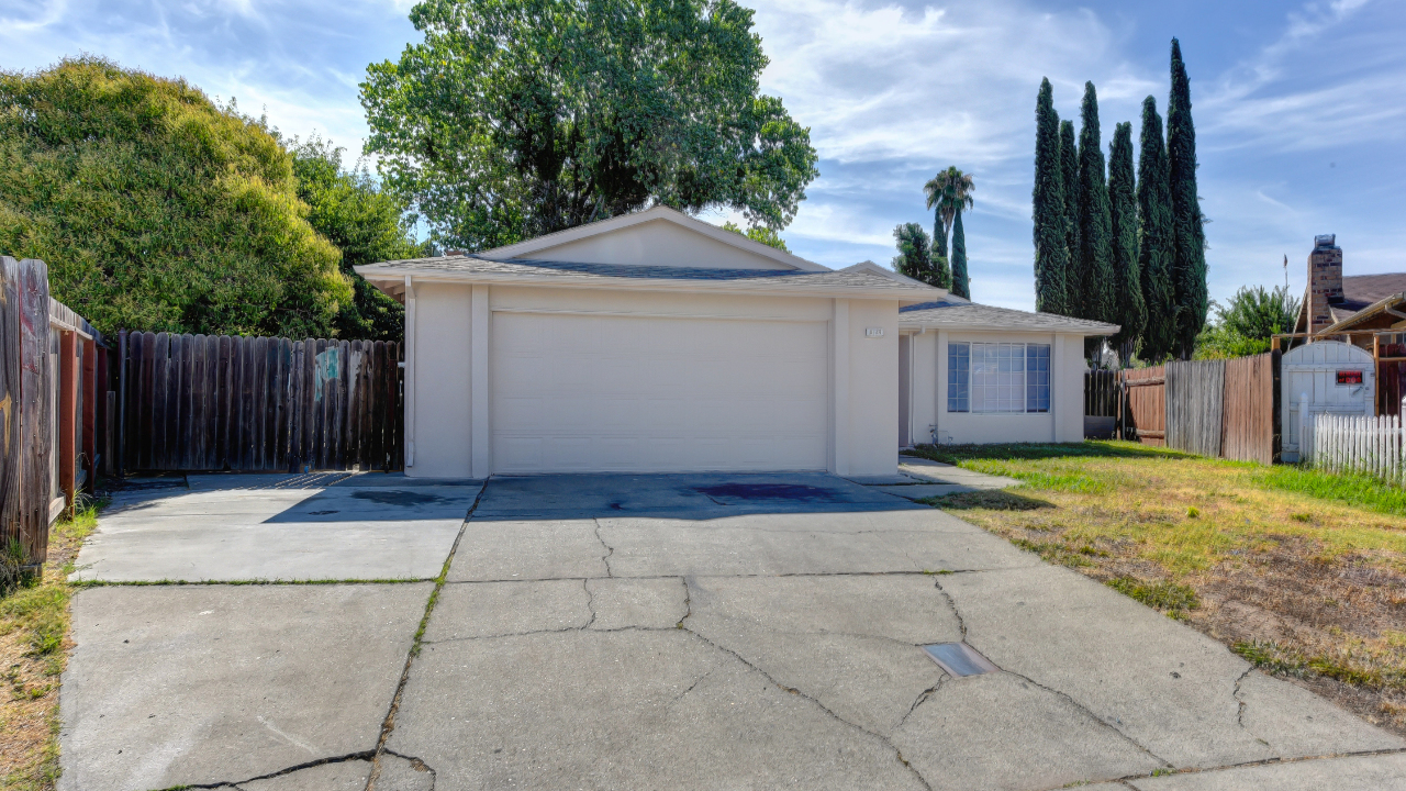 6124 Heath Way, Sacramento, CA, 95823 Scene 1