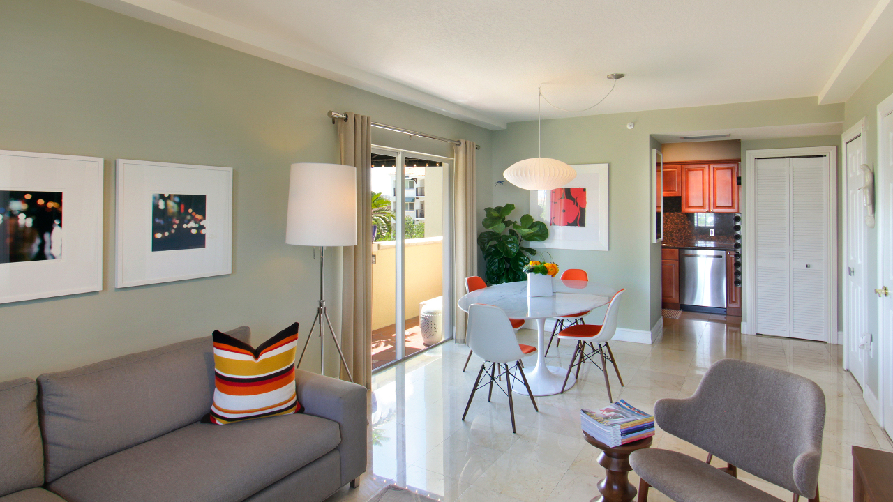 322-Madeira-Ave-#403-04