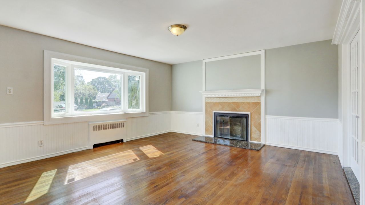 2405 Simms Ave, Bellmore, NY, 11710 Scene 3