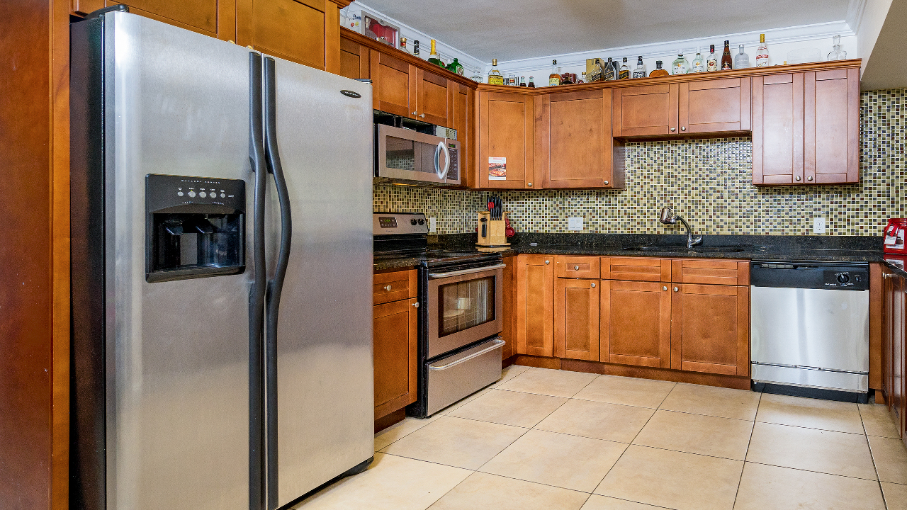 710-NE-142nd-St-06
