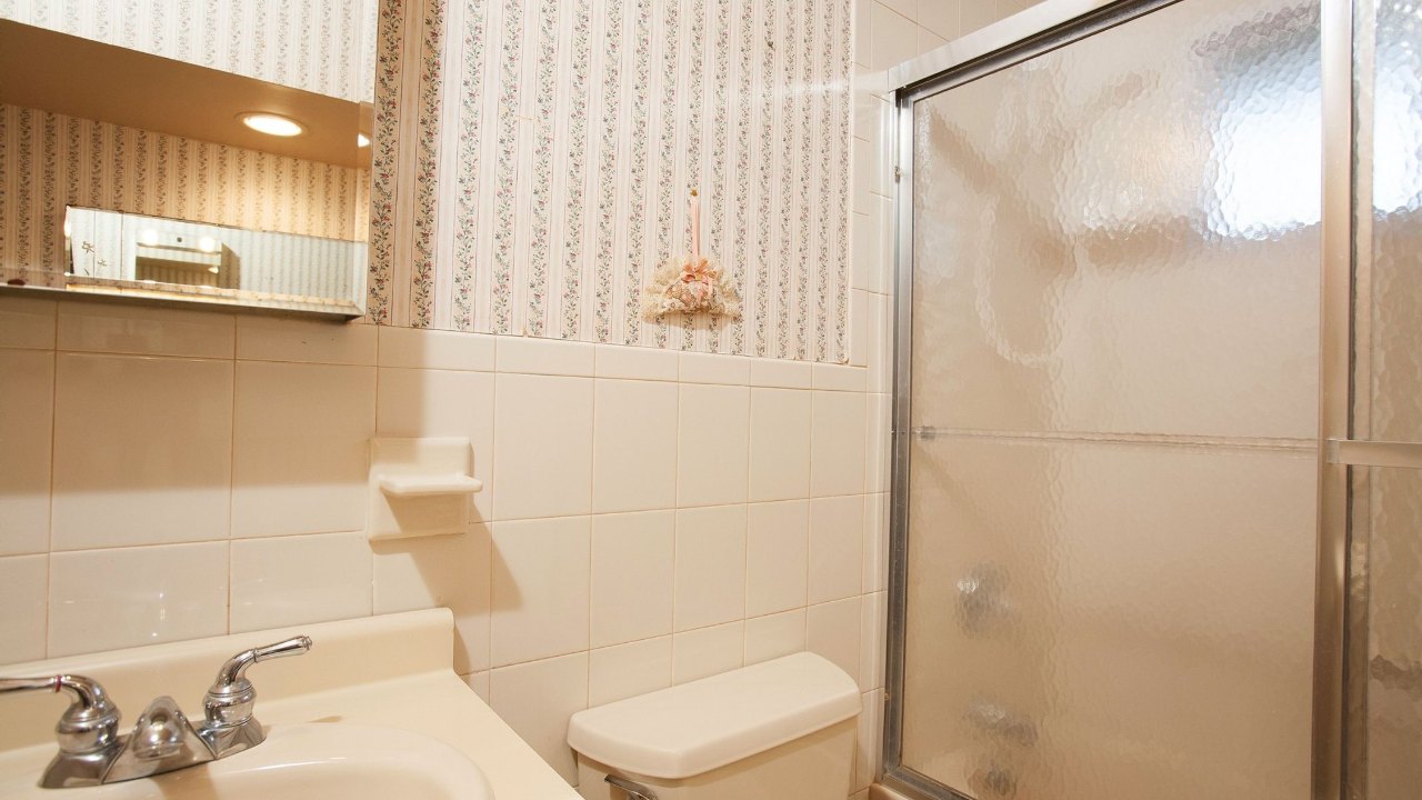 110 Broadway, Massapequa Park, NY, 11762 Scene 3