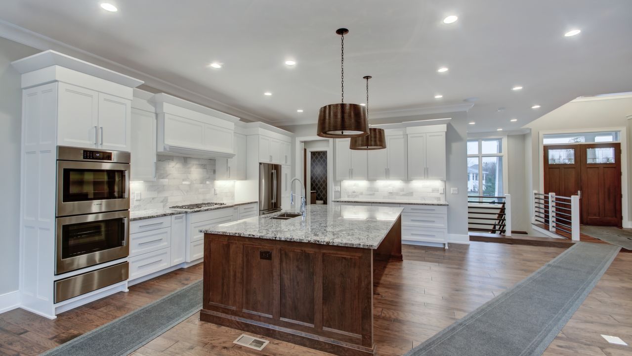 DSC_7304And8moreInterior01-2