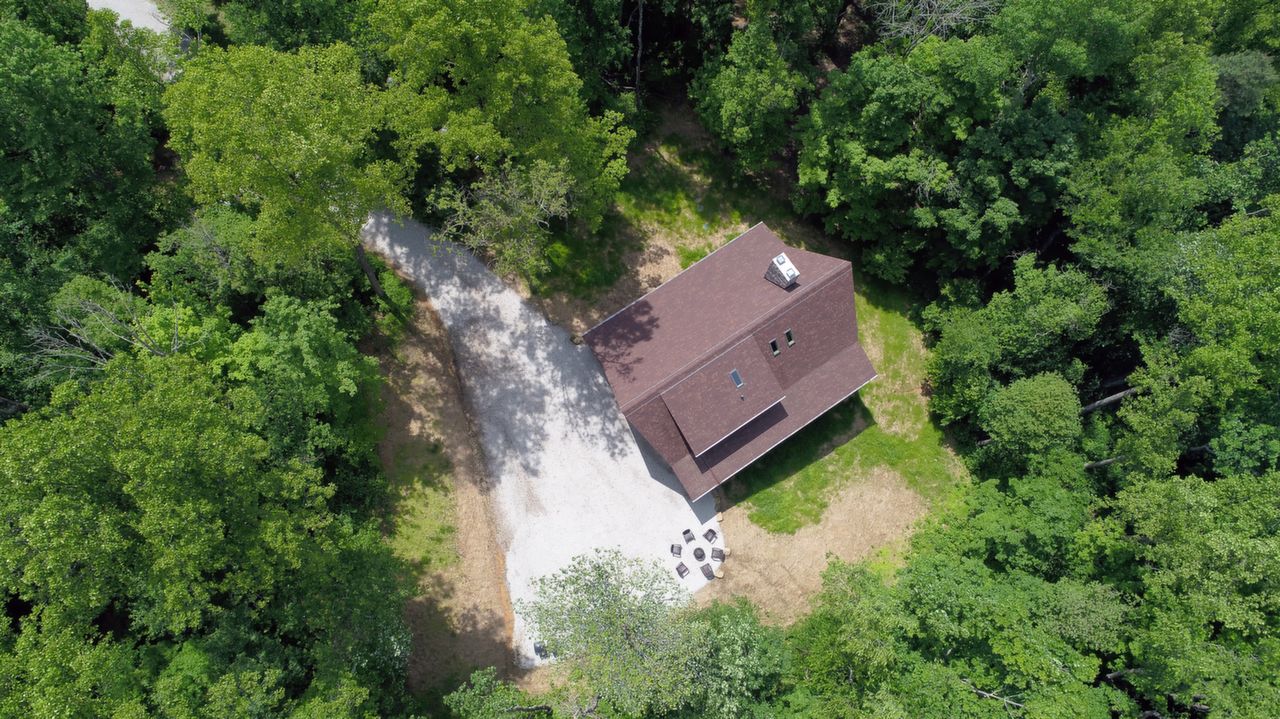 Welcome to Whispering Trees Lodge