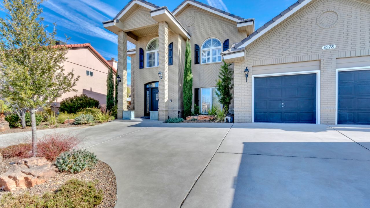 1078 Eagle Ridge Dr, El Paso, TX, 79912 Scene 2