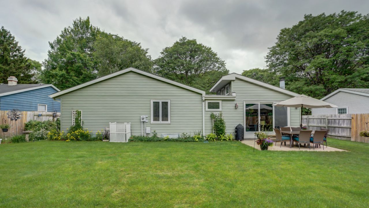 1613 Prairie Rd Madison-13