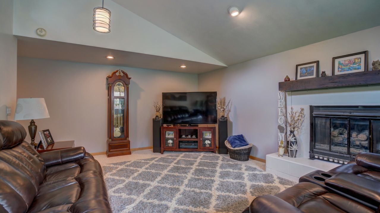 1613 Prairie Rd Madison-33