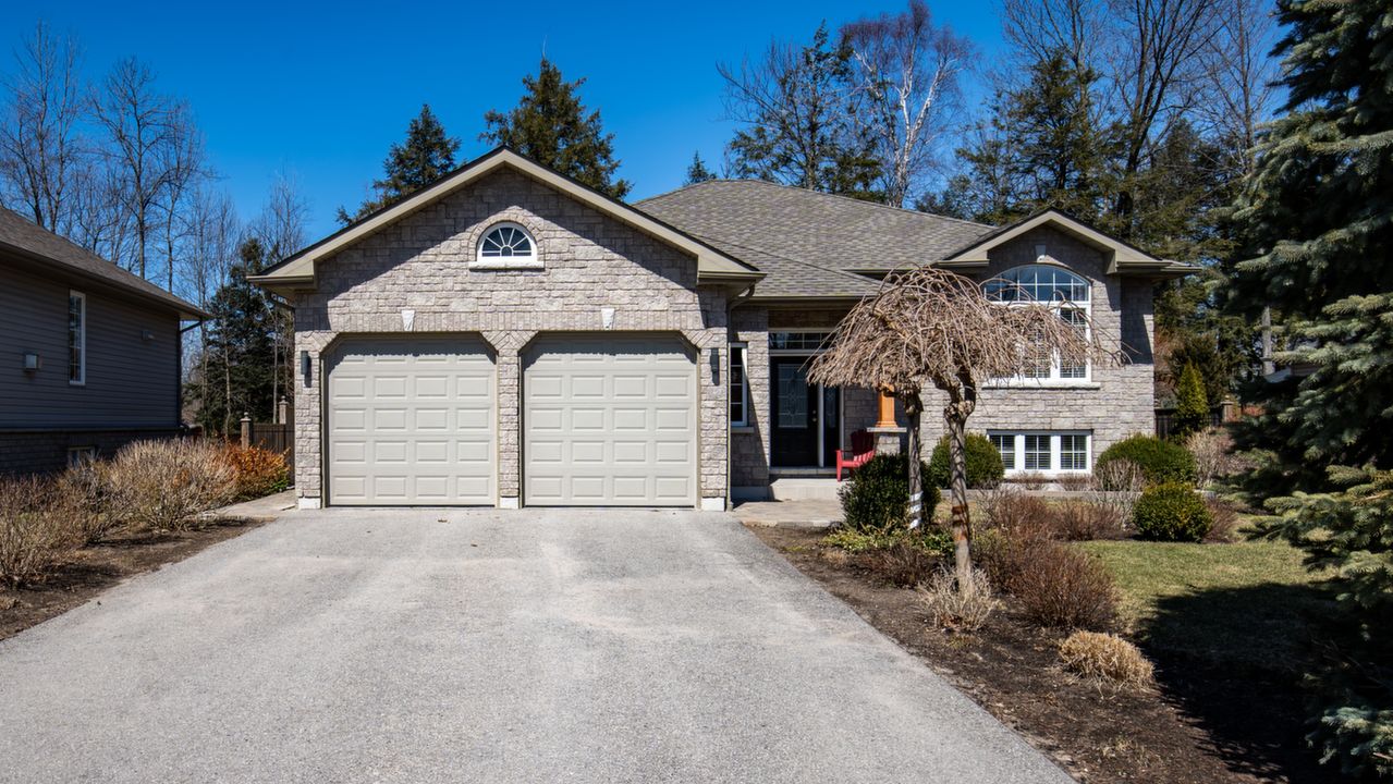14 Port Royal Trail, Wasaga Beach, ON, L9Z 1H7 Scene 2