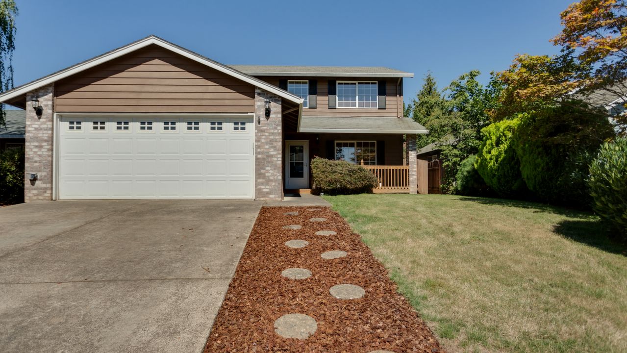 959 SE Oak St.,, Dundee, OR, 97115 Scene 1