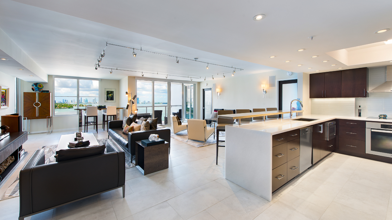 Sunset Harbour N #1602-02