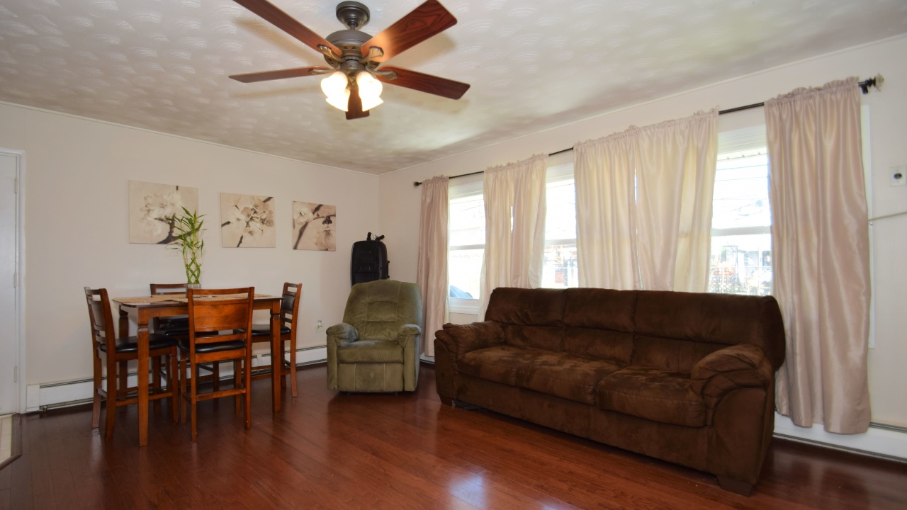 64 Autumn Ln, Levittown, PA, 19005 Scene 2