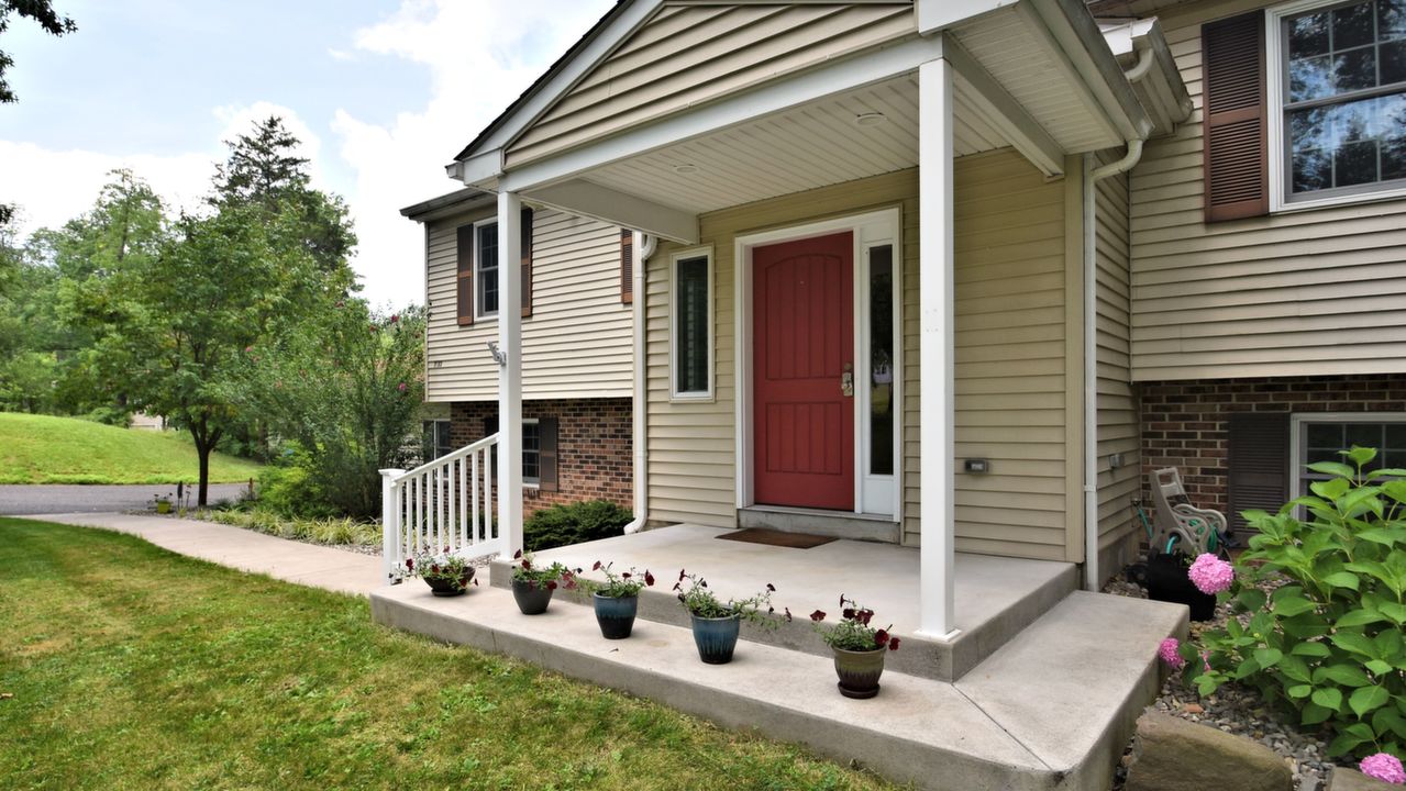 2033 Perkiomenville Rd, Green Lane, PA, 18054 Scene 3