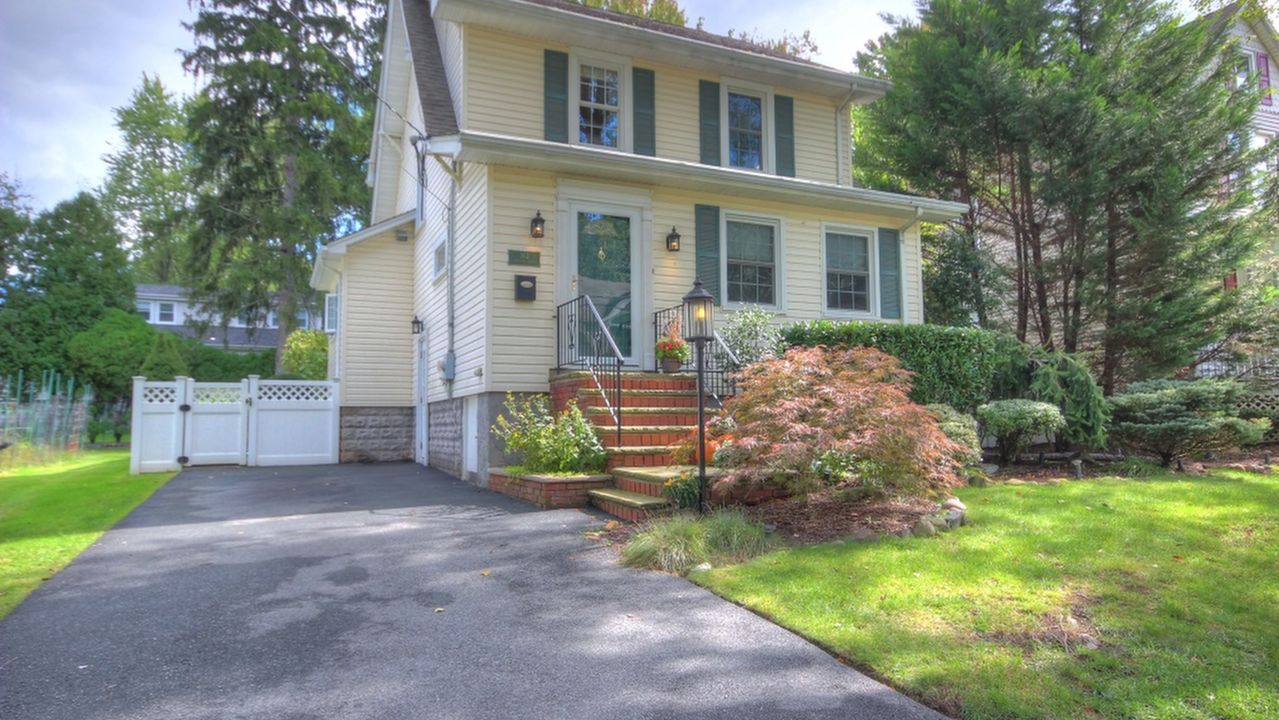 163 Garfield Street, Haworth, NJ, 07641 Scene 1