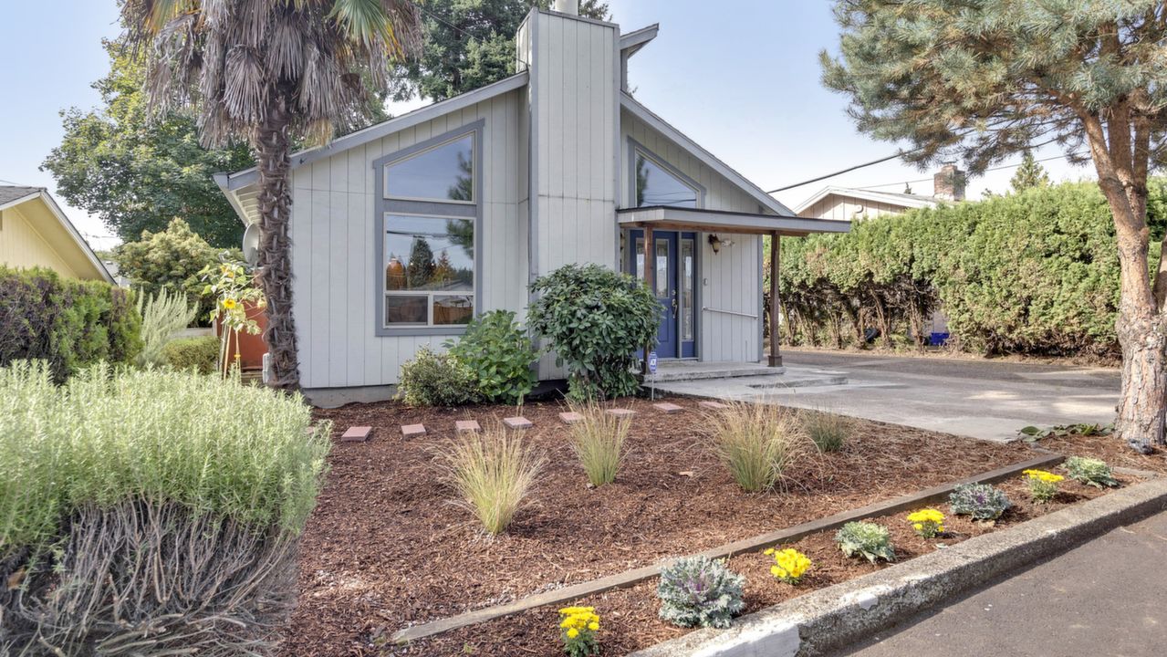 19115 Addie St, Gladstone, OR, 97027 Scene 1