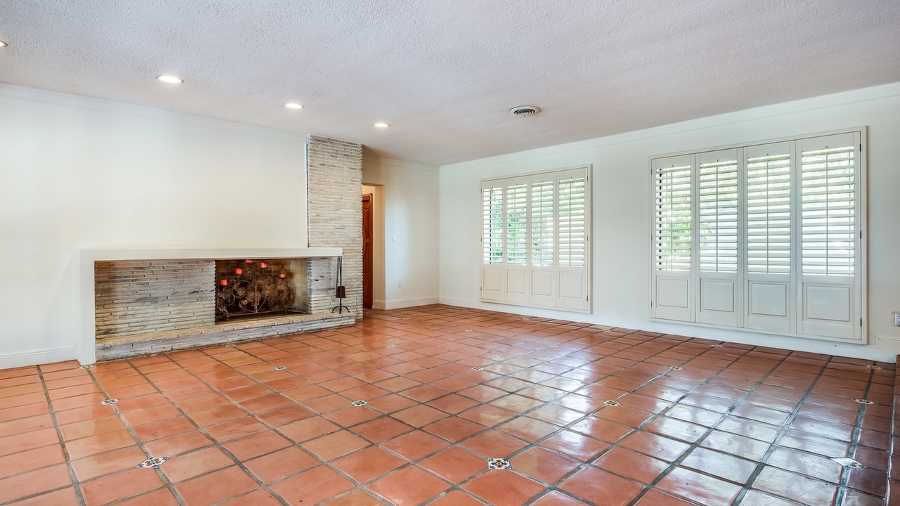 9955-SW-87th-Ct-04