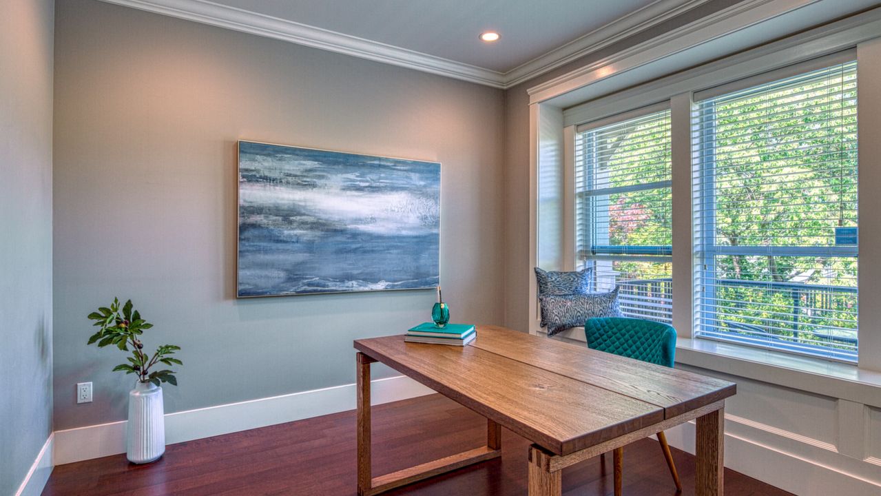 7040 Malibu Dr., Burnaby, BC, V5A 1A3 Scene 3