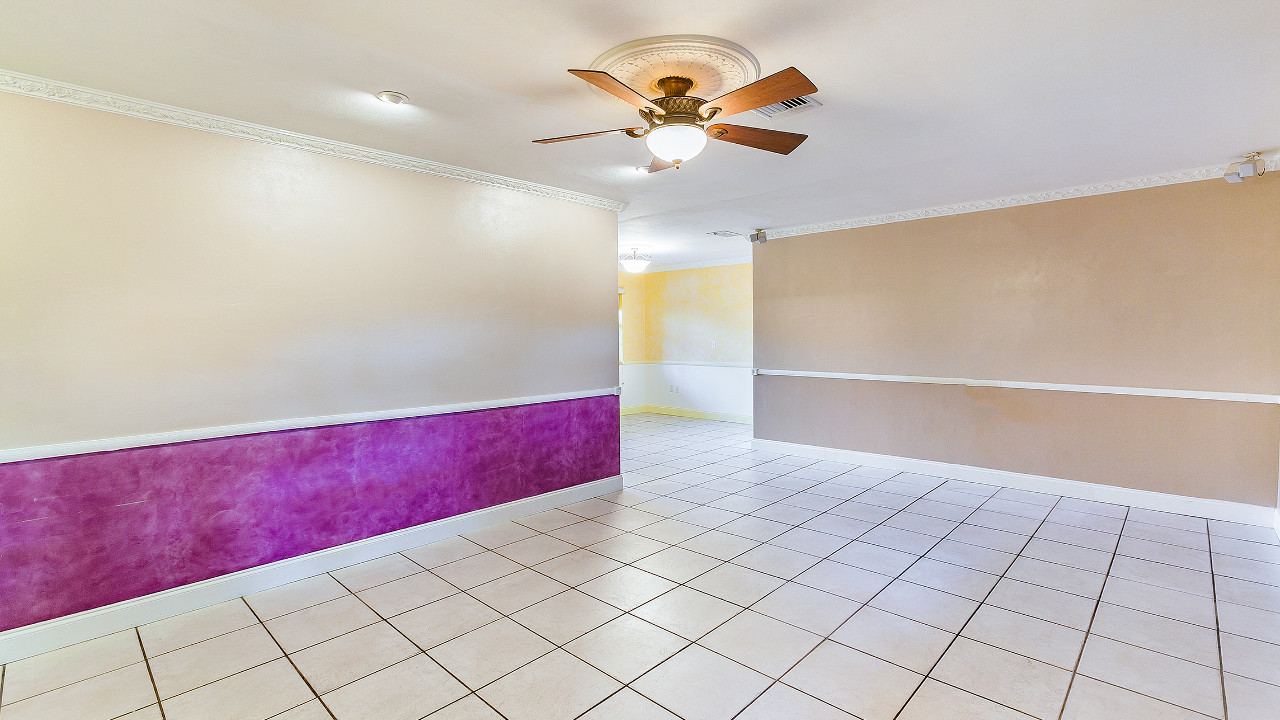155-SW-39th-Ct-03