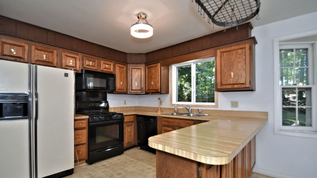 963 Scholl Rd, Pottstown, PA, 19465 Scene 2