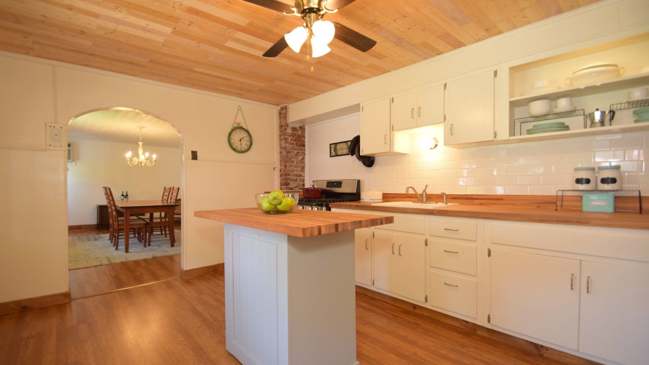 214 Green St, Phoenixville, PA, 19460 Scene 4