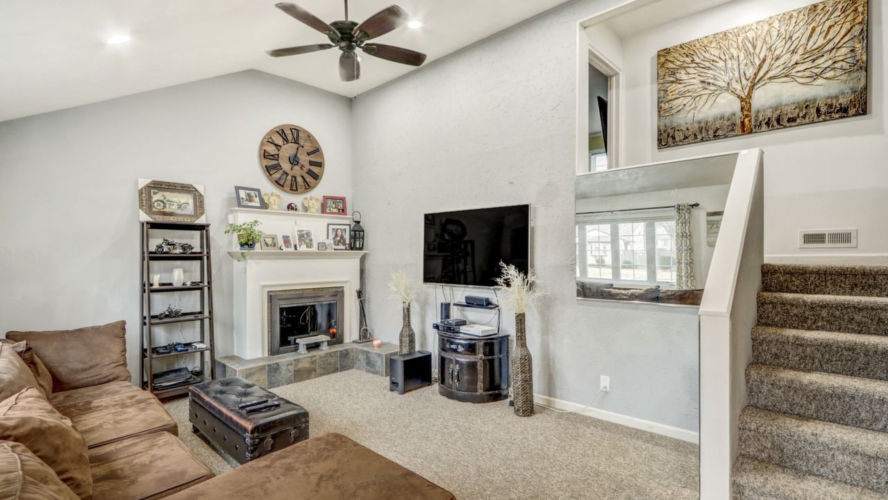 132 W 17th St, Deer Park, NY, 11729 Scene 3