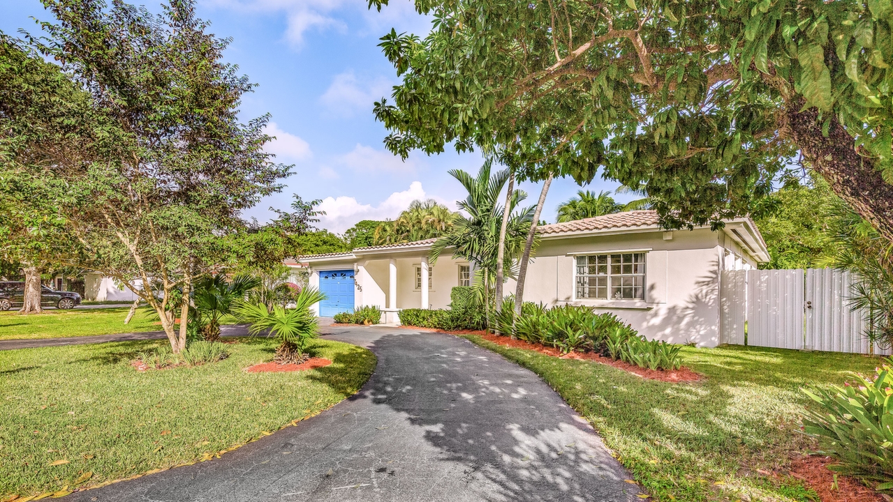 7425-SW-56th-Ave-01